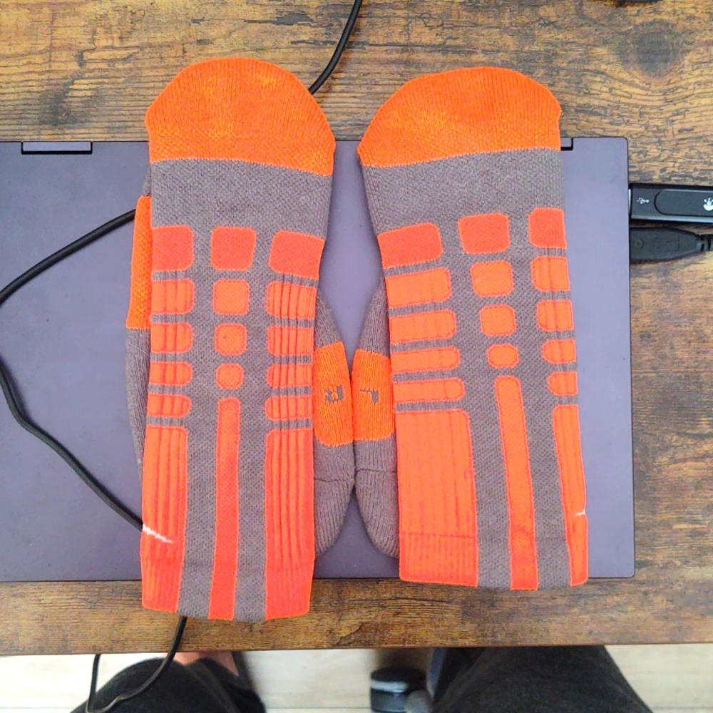 Nike Platinum Elites NWOT